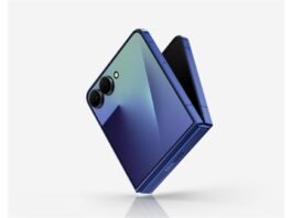 Samsung Galaxy Z Flip7 semi plegado
